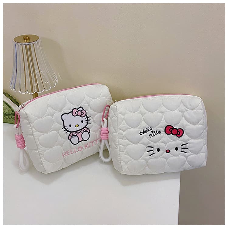 キティちゃんキルティングポーチ型メイクボックス