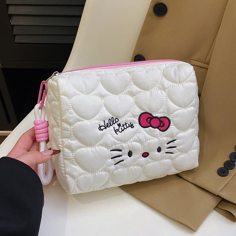 キティちゃんキルティングポーチ型メイクボックス